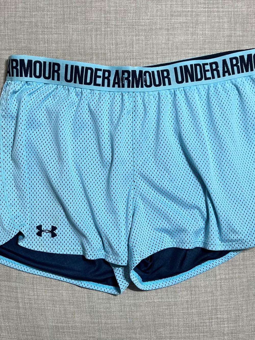 Under armor shorts size large - light blue